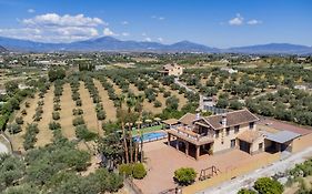 Cubo's Villa Los Javieles